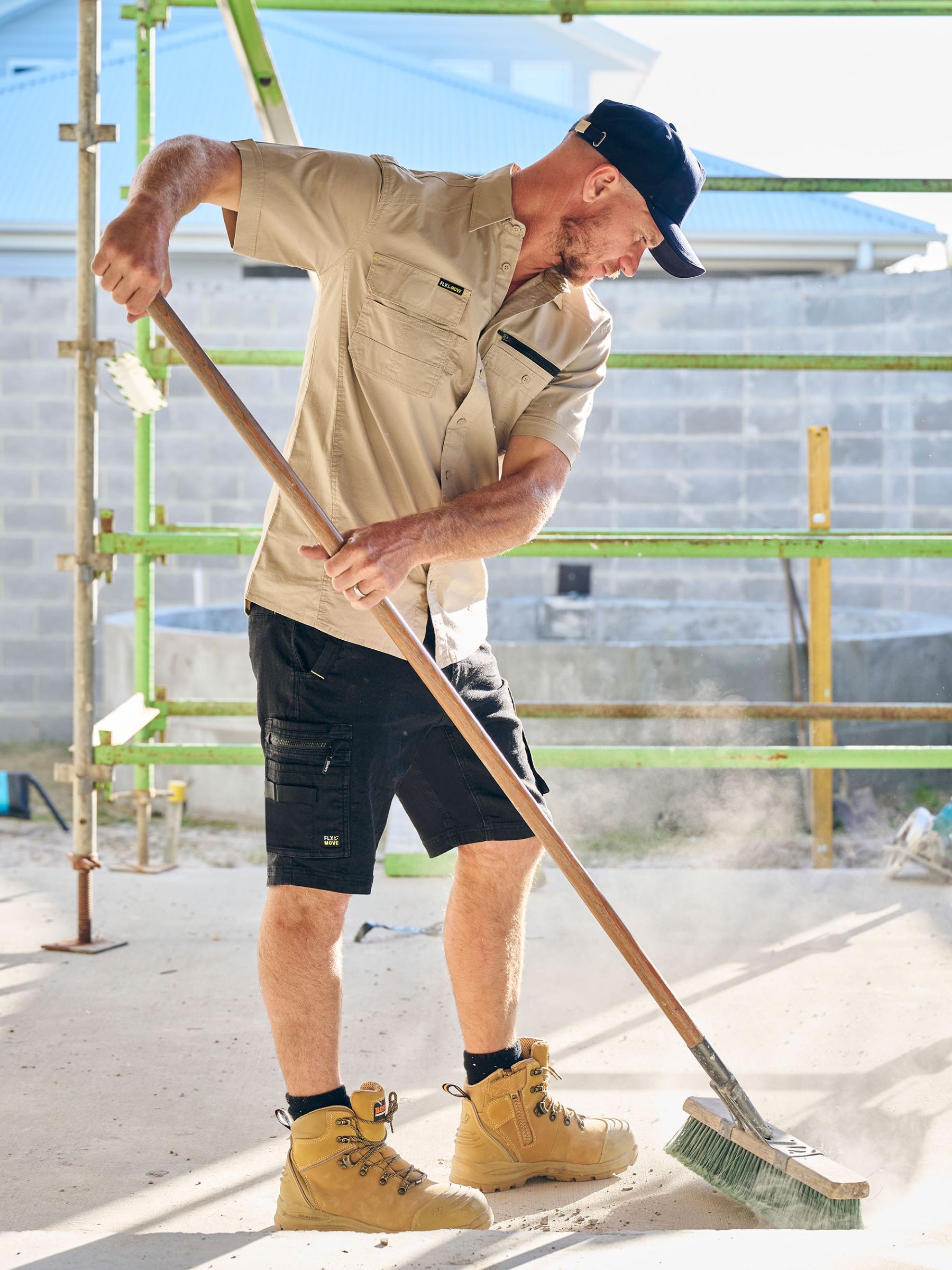 Bisley Flx and Move™ Stretch Denim Zip Cargo Shorts BSHC1335