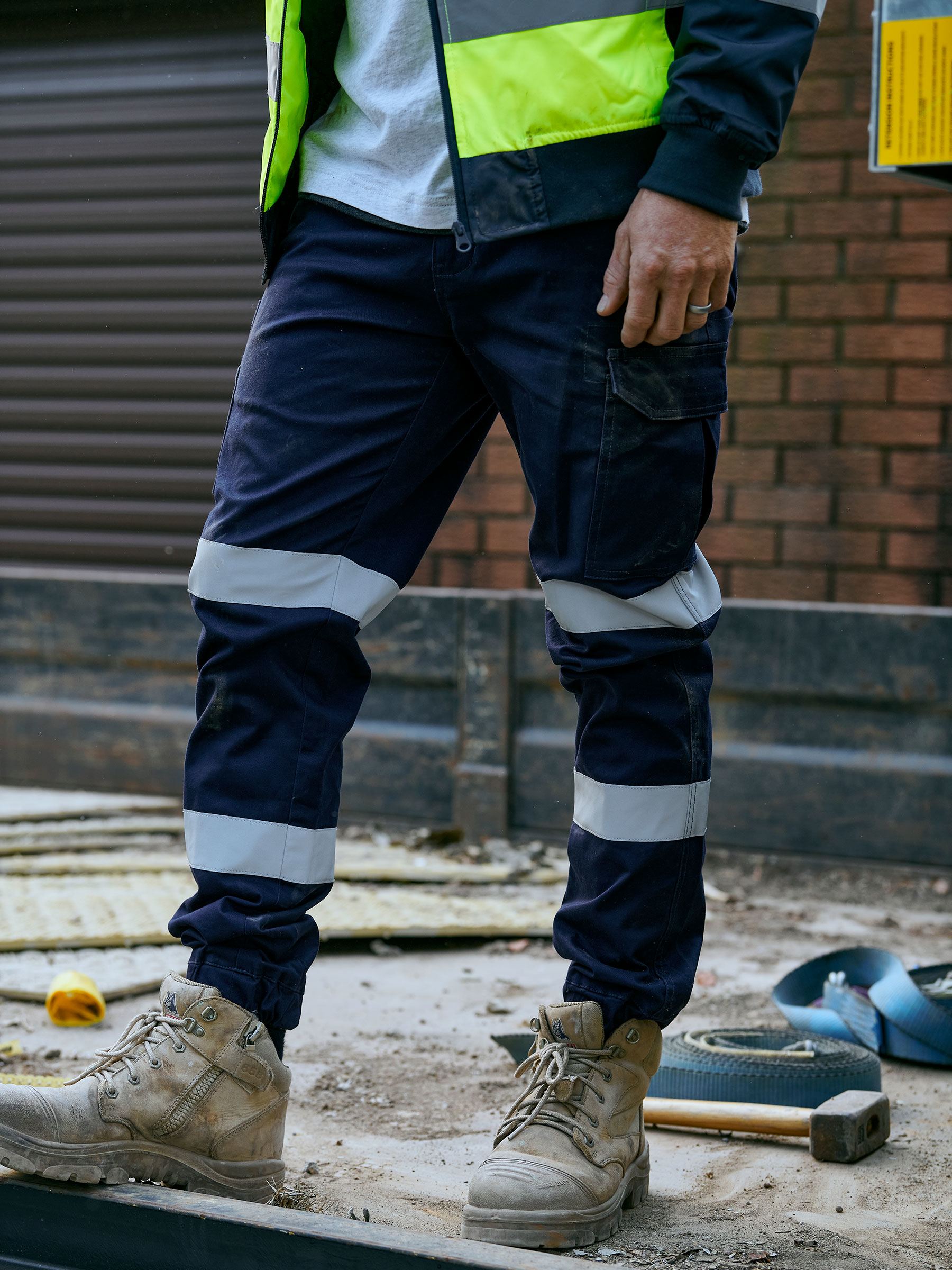 Bisley Taped Biomotion Stretch Cotton Drill Cargo Cuffed Pants BPC6028T