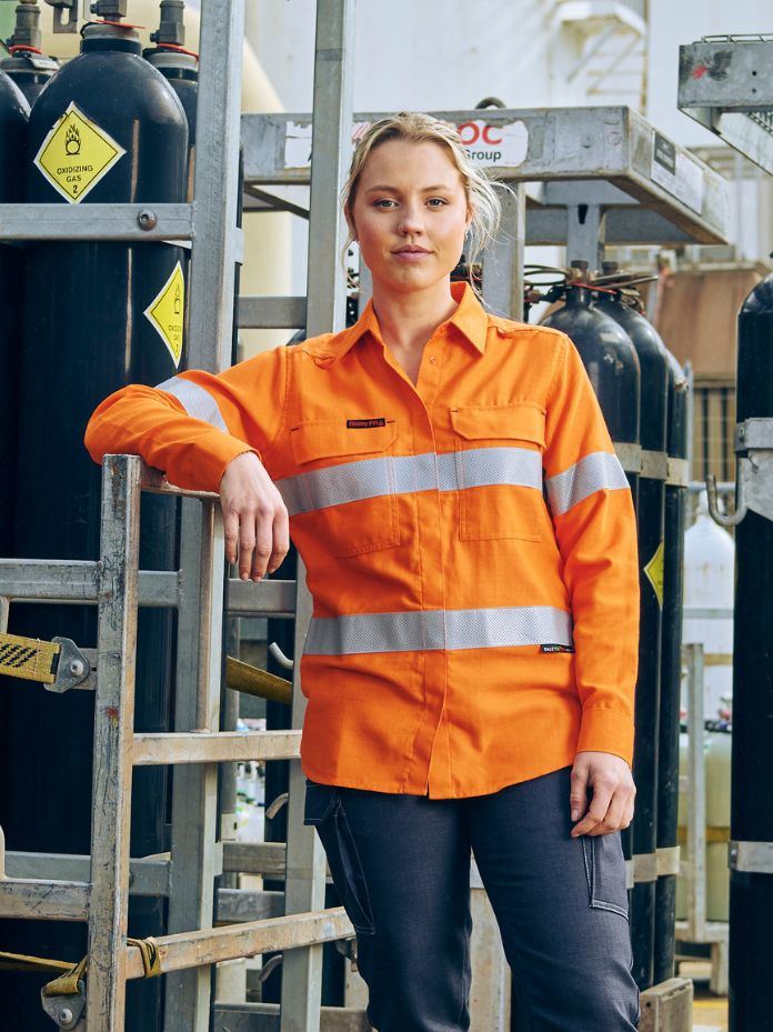 Bisley Apex 185 Women's Taped Hi Vis Ripstop FR Vented Shirt BL8439T